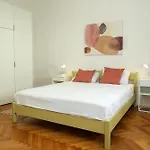 Апартаменти Ljubica With Shared Bathroom