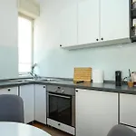 Ljubica With Shared Bathroom Апартаменти Задар