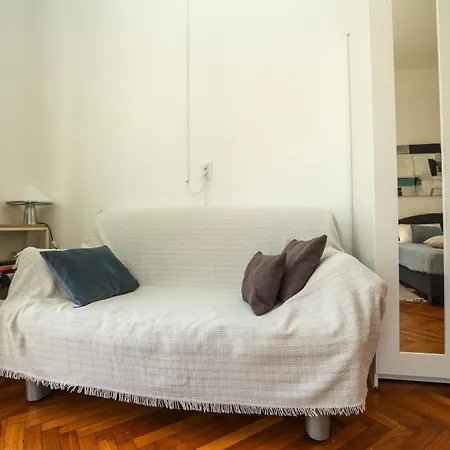 Apartman Ljubica With Shared Bathroom Zára