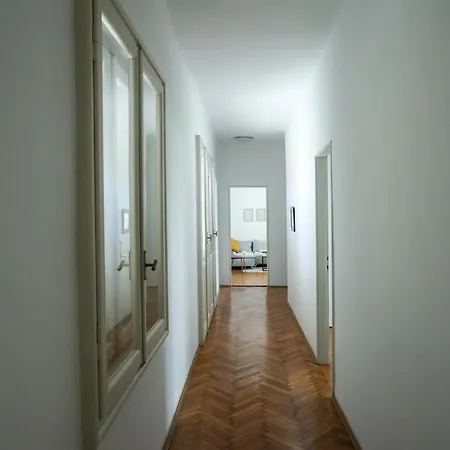 Ljubica Lägenhet *