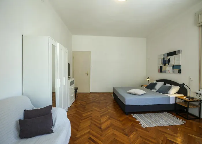 Lägenhet Ljubica With Shared Bathroom Zadar