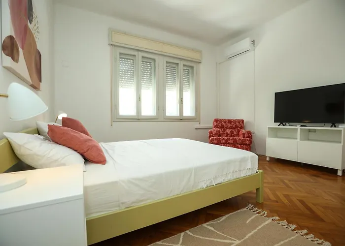 Ljubica With Shared Bathroom Lägenhet