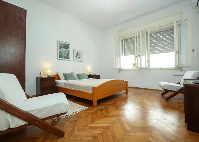 Ljubica With Shared Bathroom * Zadar