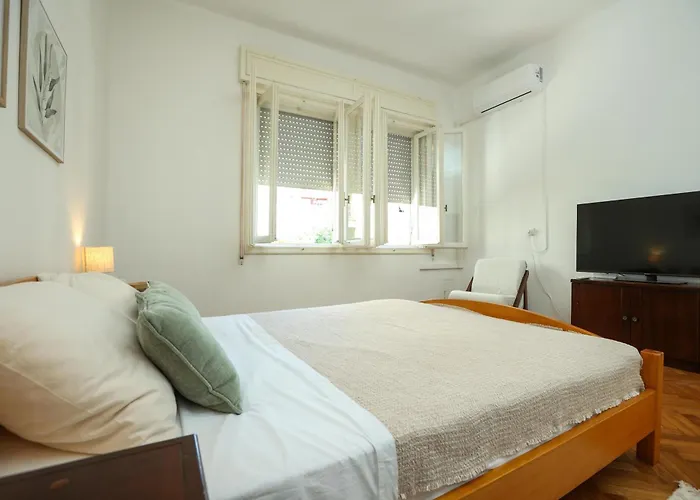 Lägenhet Ljubica With Shared Bathroom