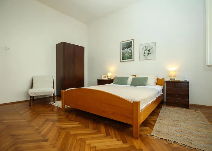 Ljubica With Shared Bathroom Zadar